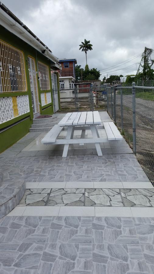 Spacious Colonial Bridgetown Luaran gambar