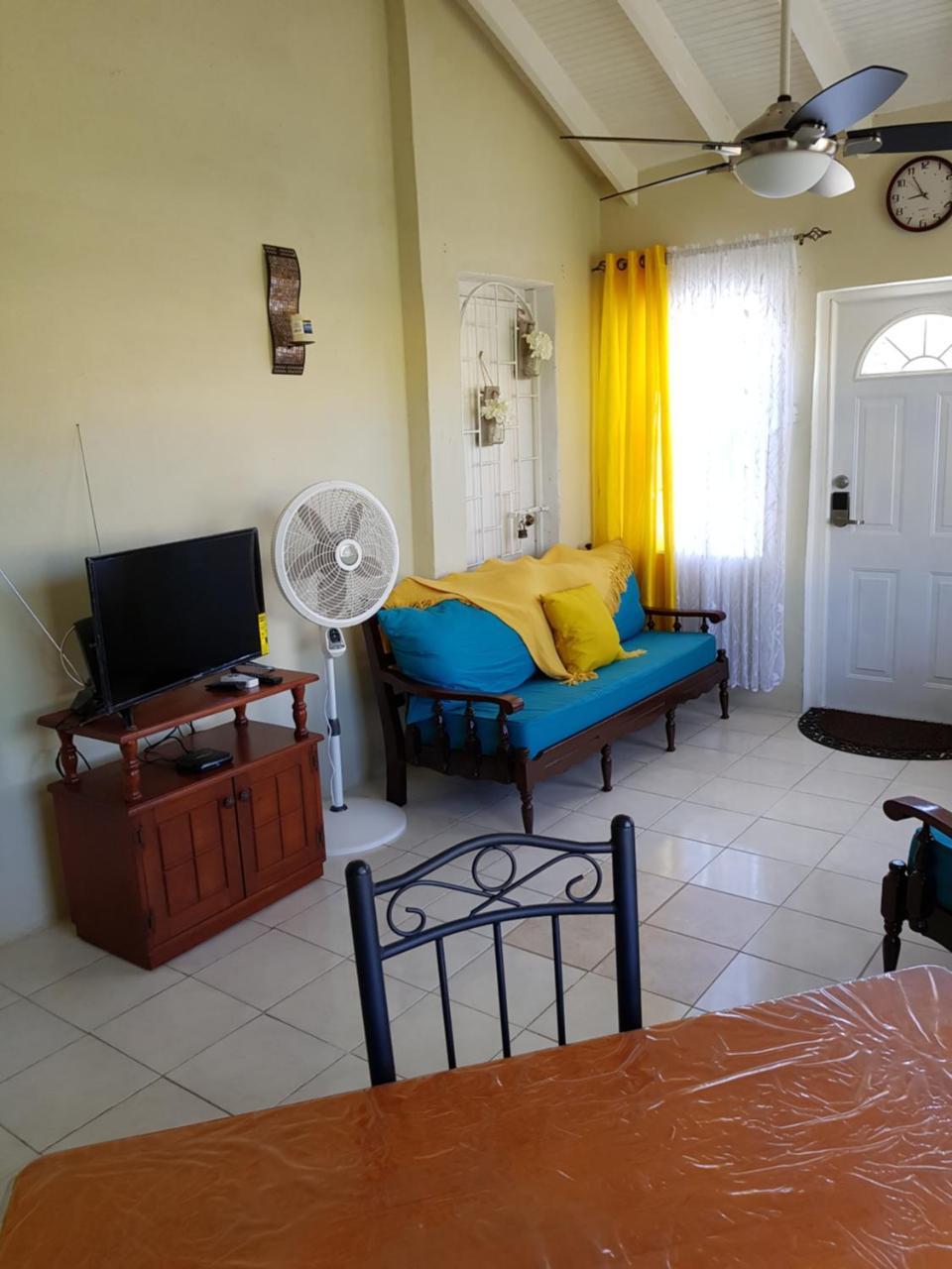 Spacious Colonial Bridgetown Luaran gambar